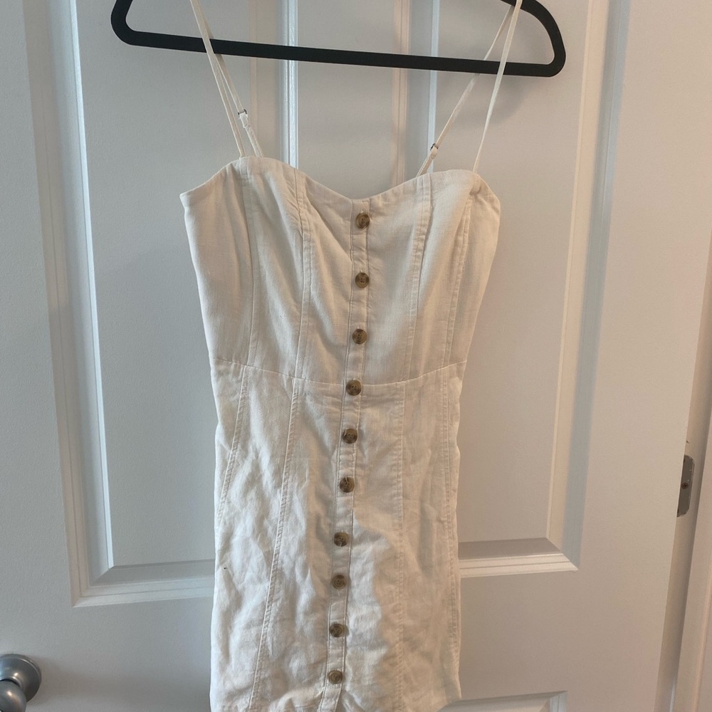 URBAN OUTFITTERS LINEN SUNDRESS